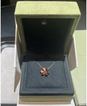 반클리프 아펠 프리볼 미니 목걸이 루비 에메랄드